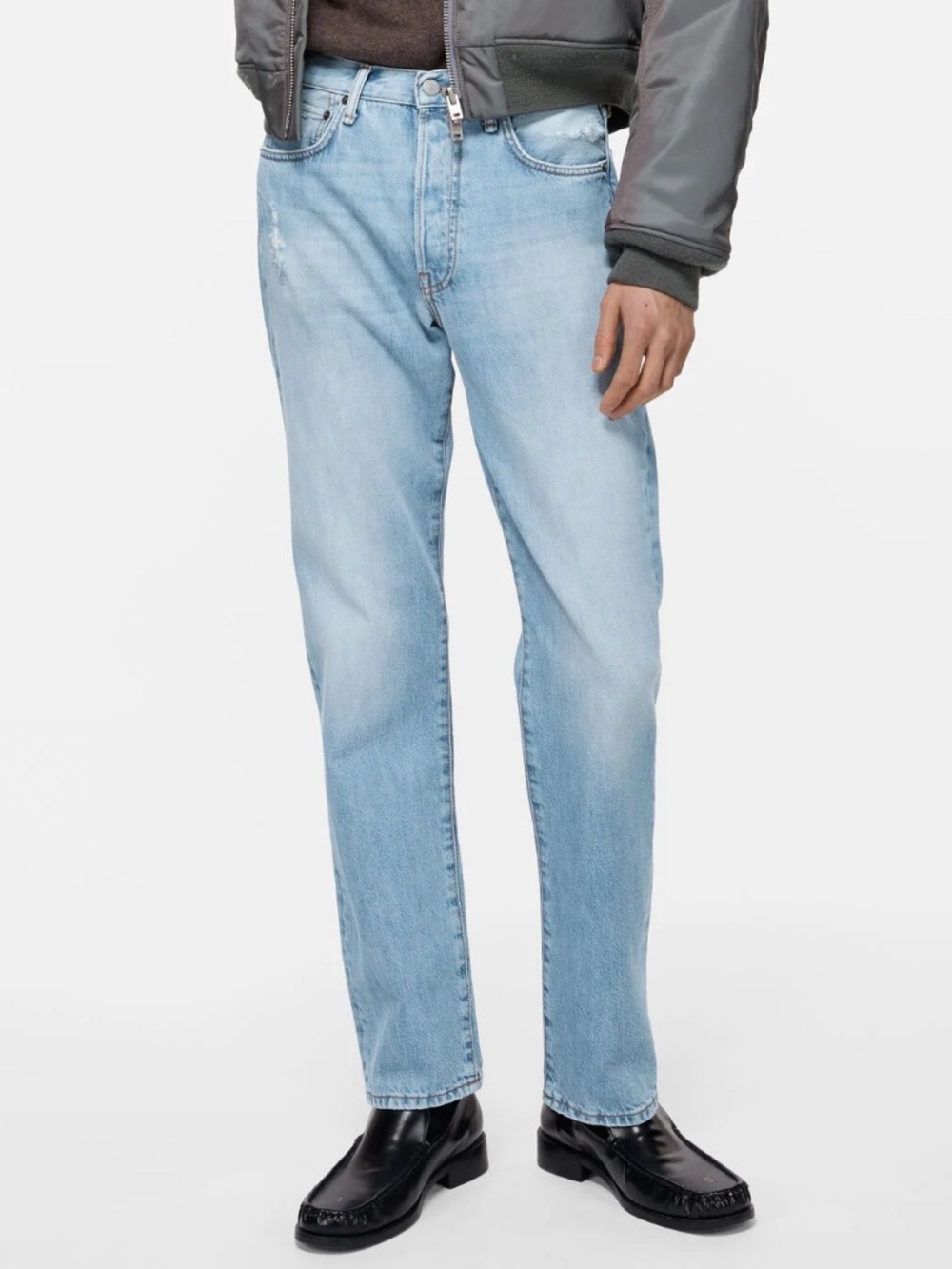 Acne Studios Max Flash Classic Slim Fit Jean in a Light Wash Size 32/32